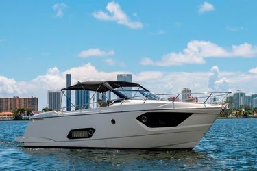 40' Absolute 2015 Yacht For Sale
